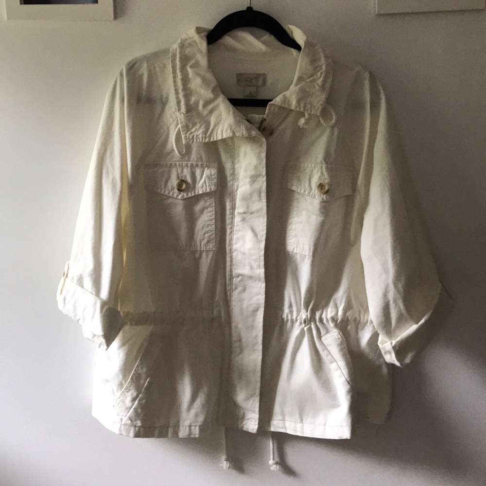 White quart sleeve Jacket